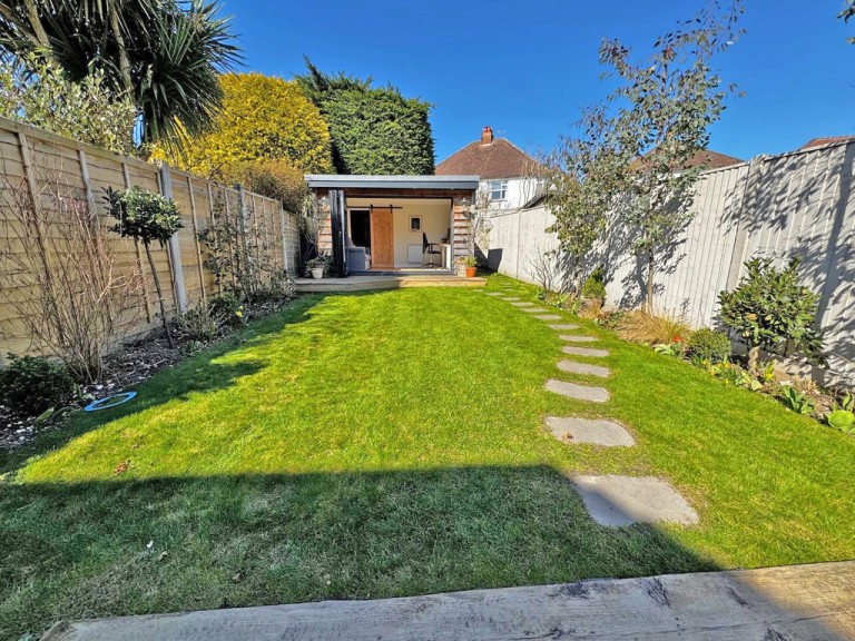 Images for Northbourne Close, Shoreham-by-Sea EAID:89f271acd853ec3835ef79995e2ac892 BID:2