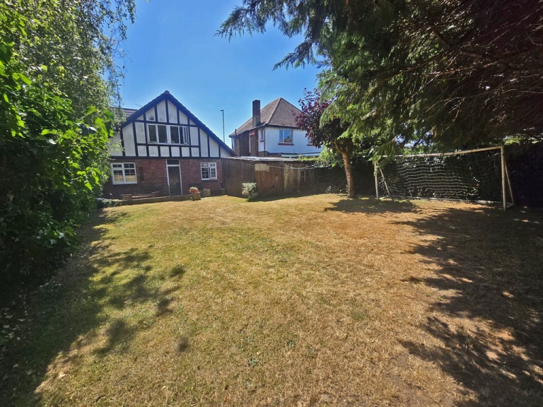 Images for Old Shoreham Road, Southwick EAID:89f271acd853ec3835ef79995e2ac892 BID:1
