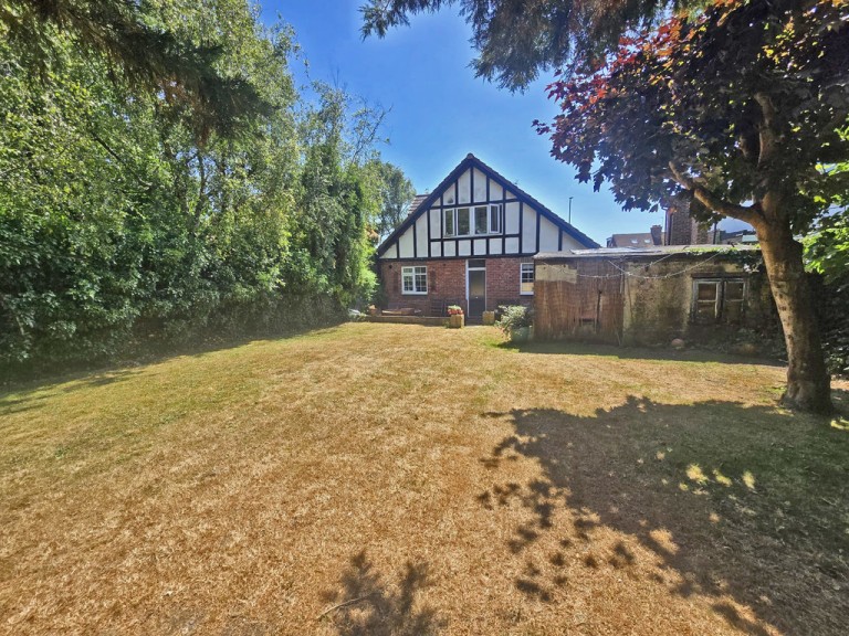 Images for Old Shoreham Road, Southwick EAID:89f271acd853ec3835ef79995e2ac892 BID:1