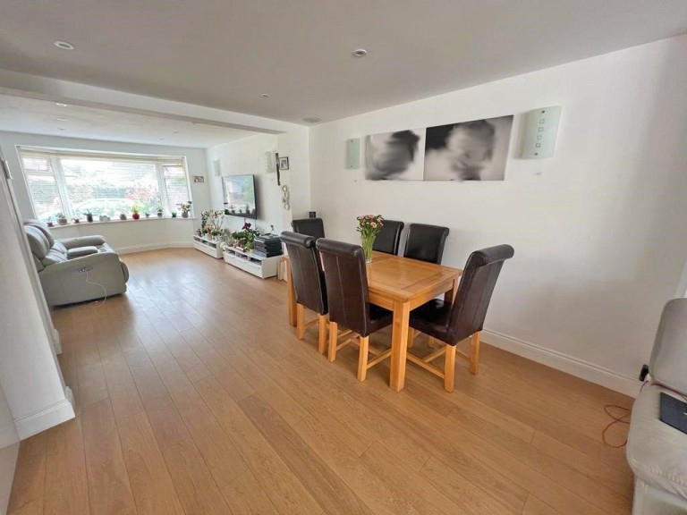 Images for Hawkins Road, Shoreham-by-Sea EAID:89f271acd853ec3835ef79995e2ac892 BID:2