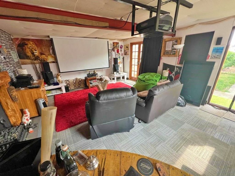 Images for Hawkins Road, Shoreham-by-Sea EAID:89f271acd853ec3835ef79995e2ac892 BID:2