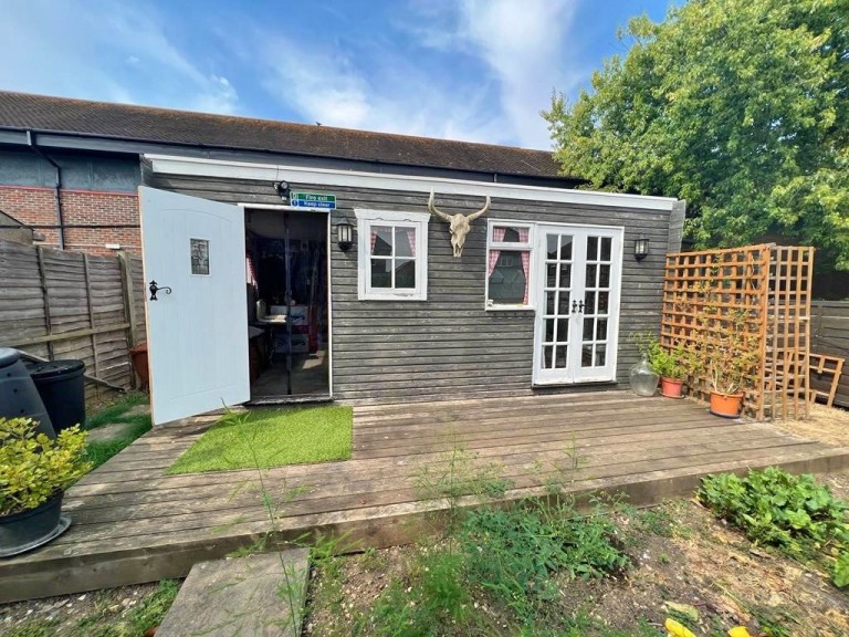 Images for Hawkins Road, Shoreham-by-Sea EAID:89f271acd853ec3835ef79995e2ac892 BID:2