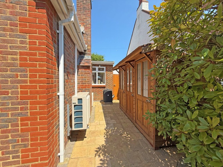 Images for Upper Shoreham Road, Shoreham-by-Sea EAID:89f271acd853ec3835ef79995e2ac892 BID:2
