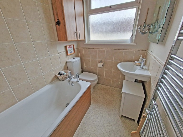Images for Hurst Crescent, Portslade EAID:89f271acd853ec3835ef79995e2ac892 BID:1
