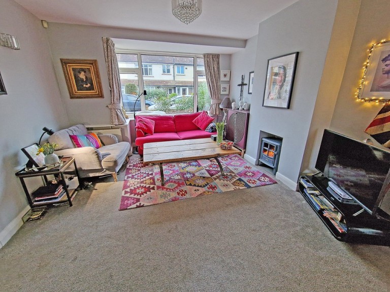 Images for Hurst Crescent, Portslade EAID:89f271acd853ec3835ef79995e2ac892 BID:1