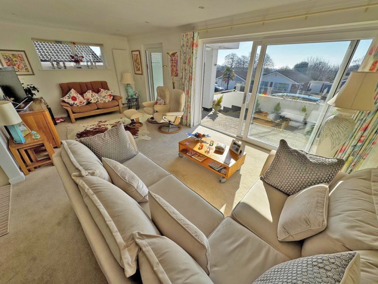 Images for Slonk Hill Road, Shoreham-by-Sea EAID:89f271acd853ec3835ef79995e2ac892 BID:2
