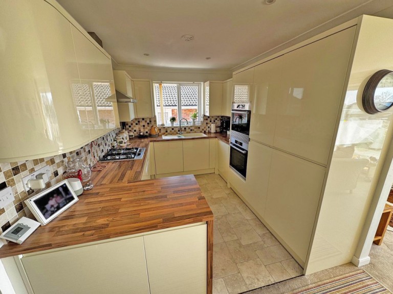 Images for Slonk Hill Road, Shoreham-by-Sea EAID:89f271acd853ec3835ef79995e2ac892 BID:2