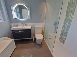 Images for Overhill, Southwick
