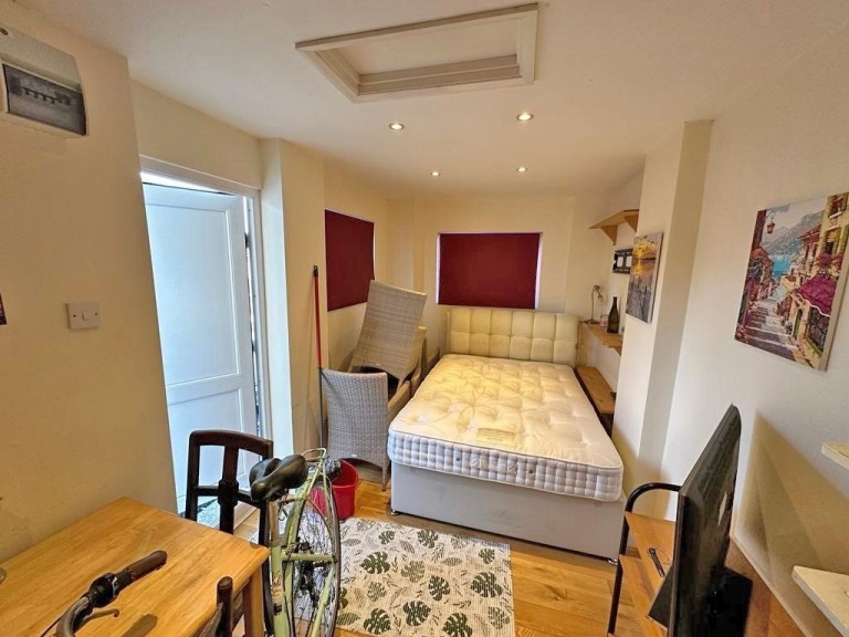 Images for Albion Street, Southwick EAID:89f271acd853ec3835ef79995e2ac892 BID:1