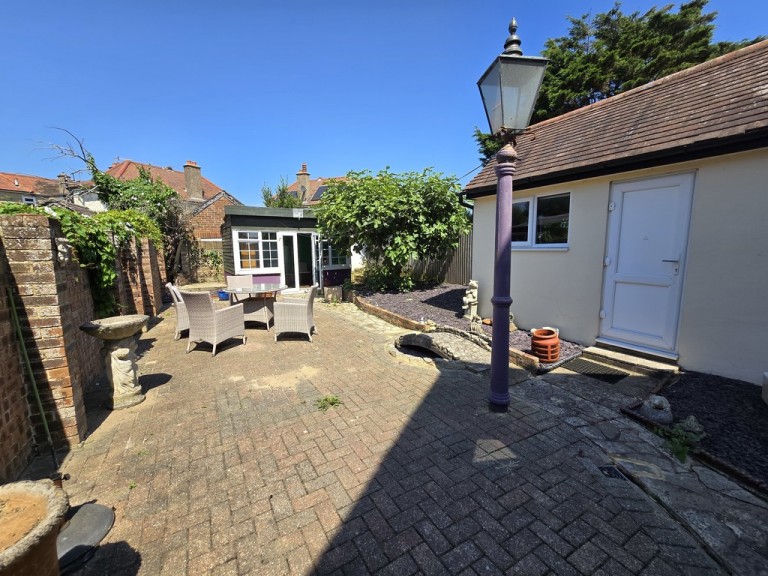 Images for Albion Street, Southwick EAID:89f271acd853ec3835ef79995e2ac892 BID:1
