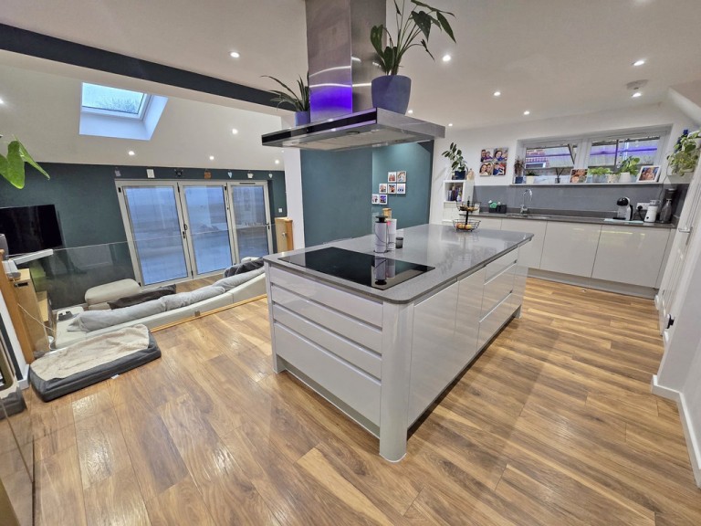 Images for Downland Avenue, Southwick EAID:89f271acd853ec3835ef79995e2ac892 BID:1