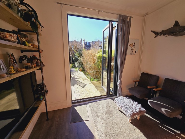 Images for Rosslyn Road, Shoreham-by-Sea EAID:89f271acd853ec3835ef79995e2ac892 BID:2