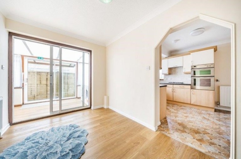 Images for Hamilton Road, Lancing EAID:89f271acd853ec3835ef79995e2ac892 BID:3