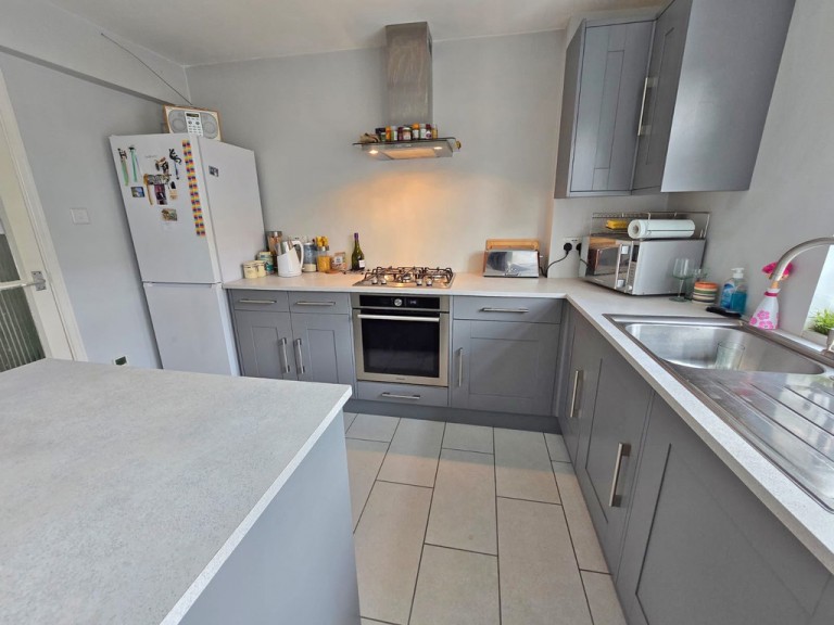 Images for Southwick Square, Southwick EAID:89f271acd853ec3835ef79995e2ac892 BID:1