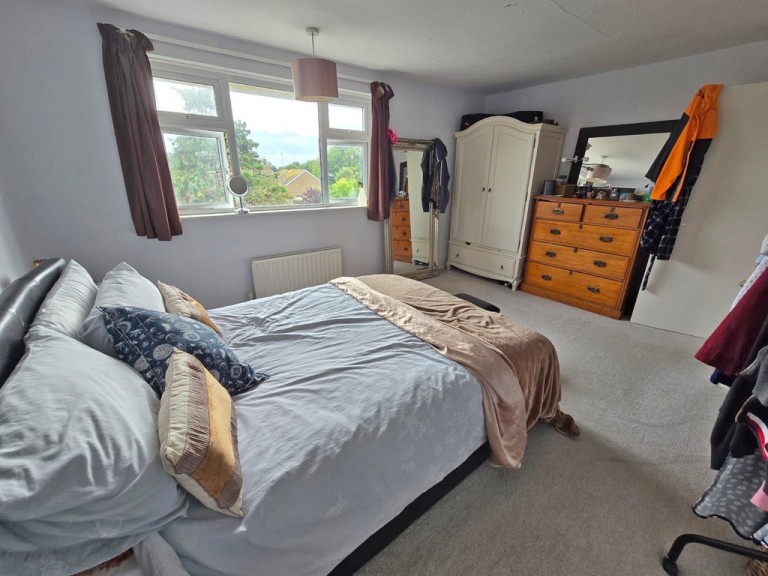 Images for Southwick Square, Southwick EAID:89f271acd853ec3835ef79995e2ac892 BID:1