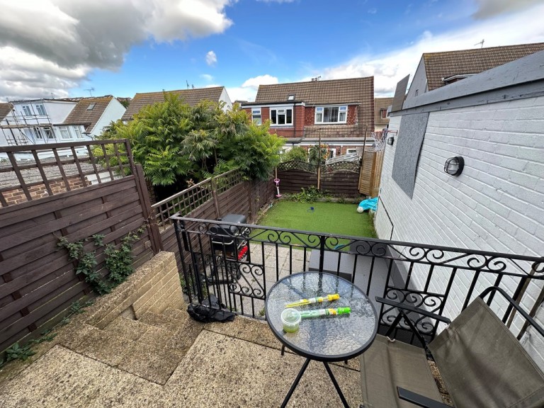 Images for Graham Crescent, Portslade EAID:89f271acd853ec3835ef79995e2ac892 BID:1
