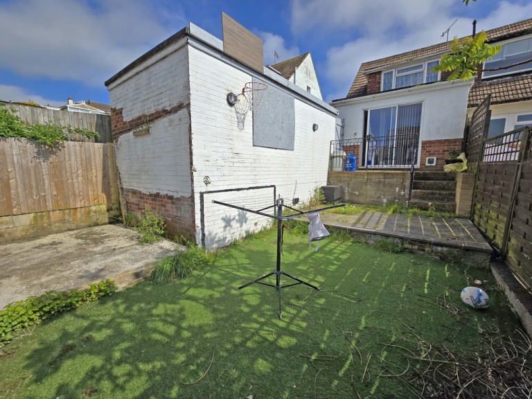 Images for Graham Crescent, Portslade EAID:89f271acd853ec3835ef79995e2ac892 BID:1