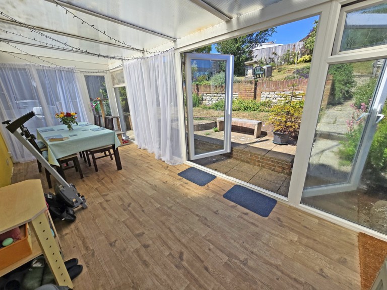 Images for Fairdene, Southwick EAID:89f271acd853ec3835ef79995e2ac892 BID:1