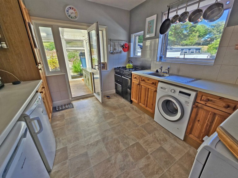 Images for Fairdene, Southwick EAID:89f271acd853ec3835ef79995e2ac892 BID:1