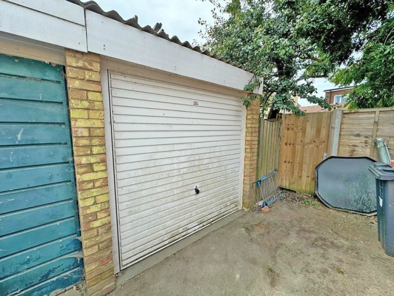 Images for Northbourne Close, Shoreham-by-Sea EAID:89f271acd853ec3835ef79995e2ac892 BID:2