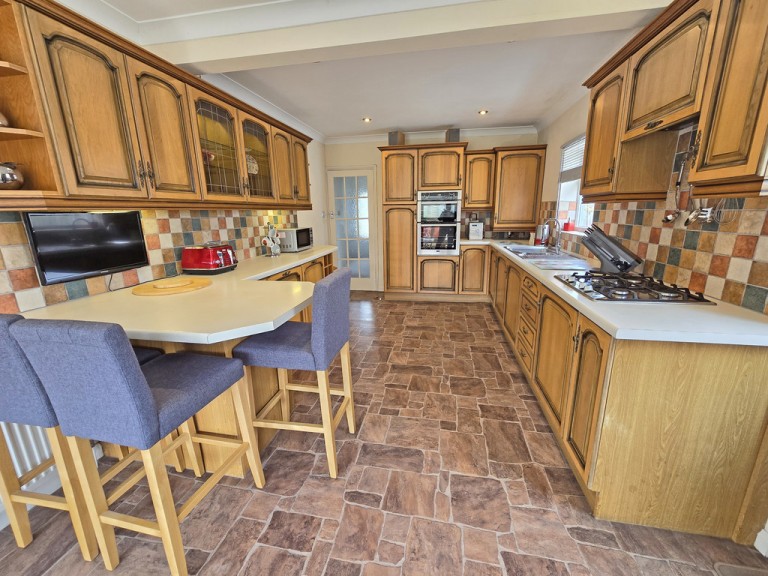 Images for Valerie Close, Portslade EAID:89f271acd853ec3835ef79995e2ac892 BID:1