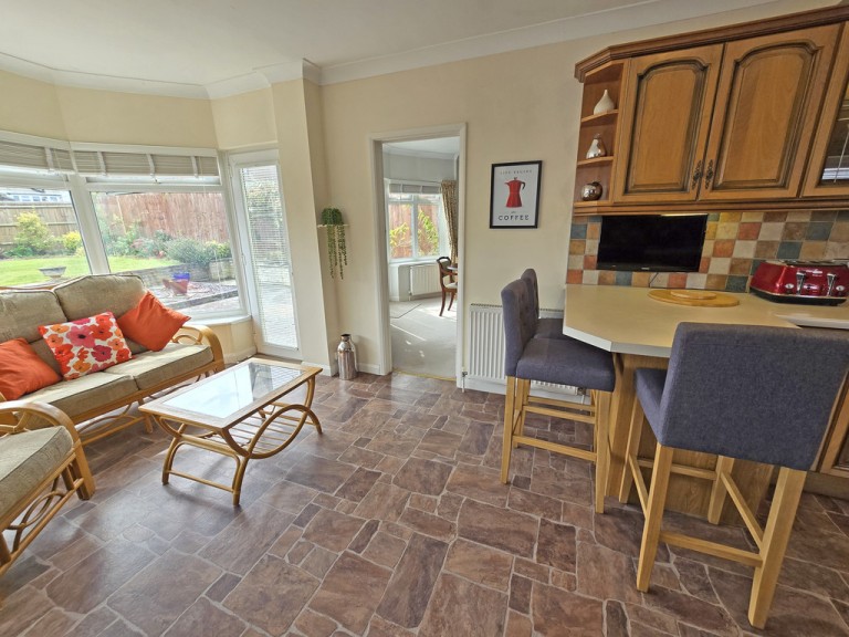 Images for Valerie Close, Portslade EAID:89f271acd853ec3835ef79995e2ac892 BID:1