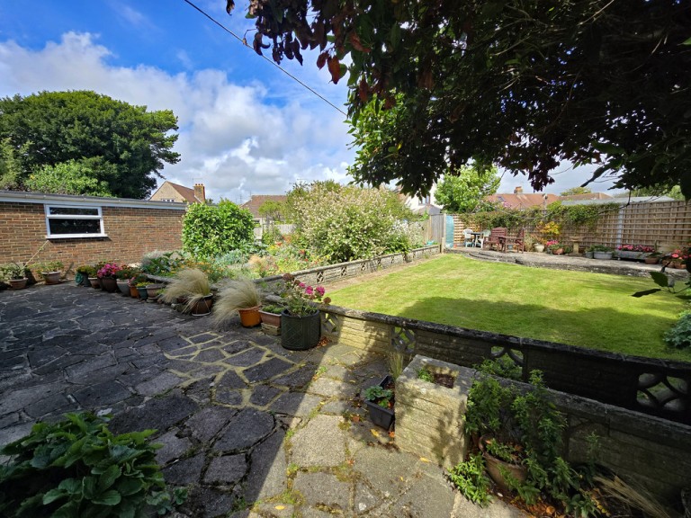 Images for Park Way Close, Southwick EAID:89f271acd853ec3835ef79995e2ac892 BID:1