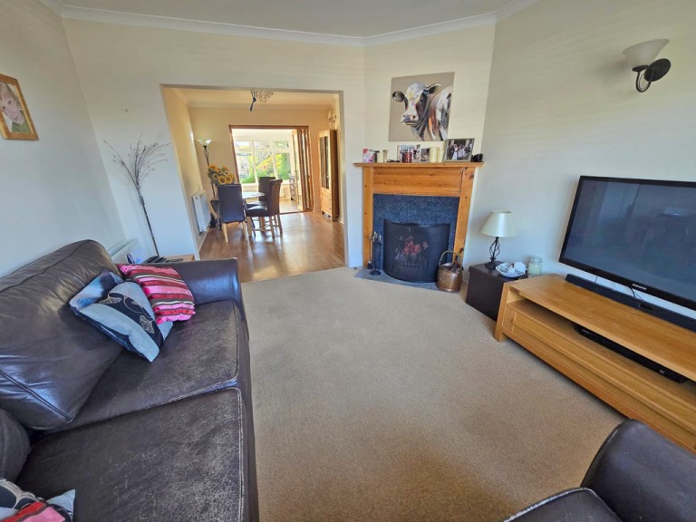 Images for Mile Oak Road, Southwick EAID:89f271acd853ec3835ef79995e2ac892 BID:1