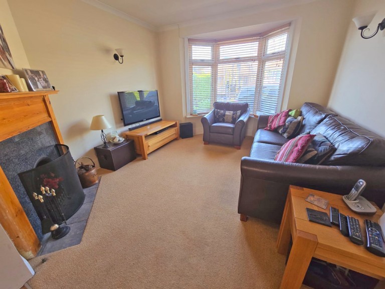 Images for Mile Oak Road, Southwick EAID:89f271acd853ec3835ef79995e2ac892 BID:1