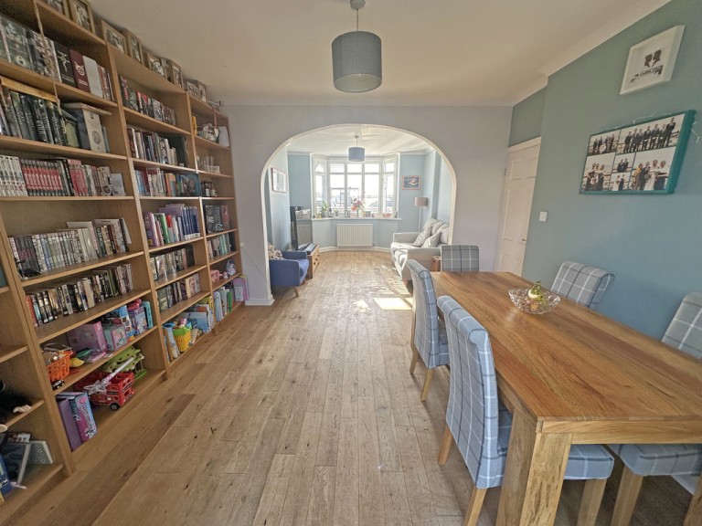 Images for Seaview Estate, Southwick EAID:89f271acd853ec3835ef79995e2ac892 BID:1