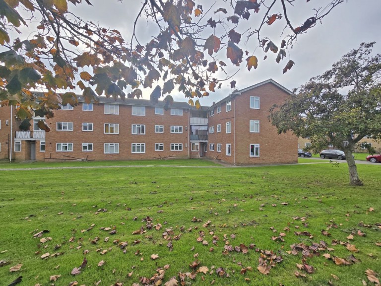 Images for Meadway Court, Southwick EAID:89f271acd853ec3835ef79995e2ac892 BID:1