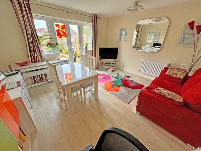 Images for Rainbow Square, Shoreham-by-Sea EAID:89f271acd853ec3835ef79995e2ac892 BID:2