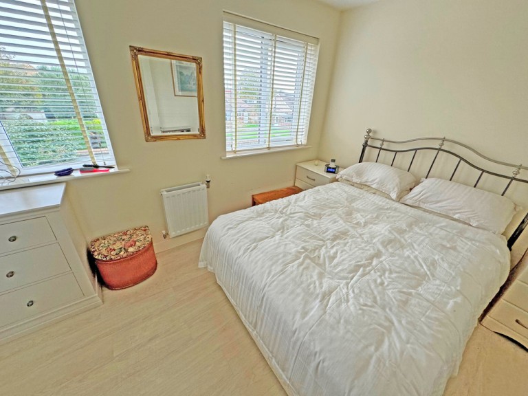 Images for Rainbow Square, Shoreham-by-Sea EAID:89f271acd853ec3835ef79995e2ac892 BID:2