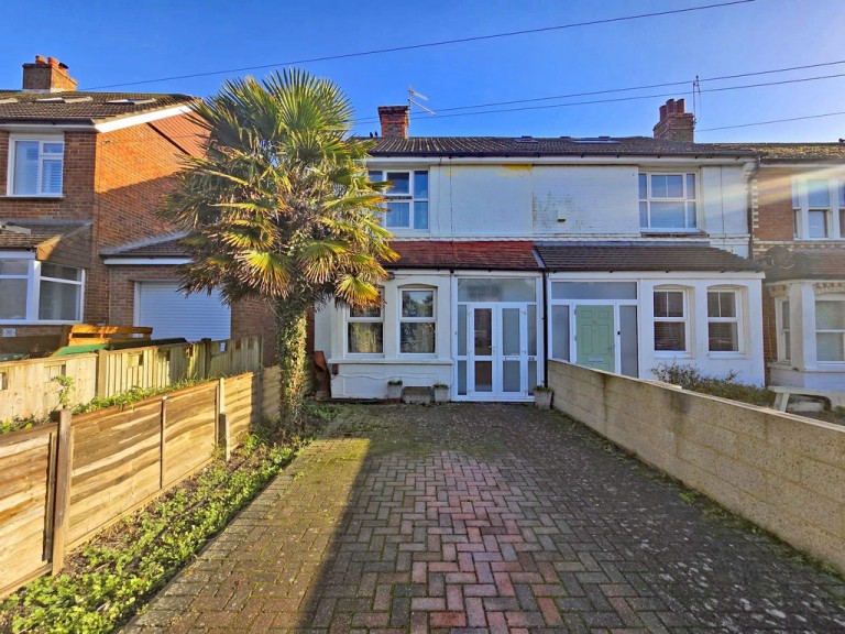 Images for Cross Road, Southwick EAID:89f271acd853ec3835ef79995e2ac892 BID:1