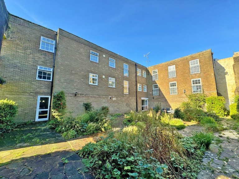 Images for Woodview Court, Shoreham-by-Sea EAID:89f271acd853ec3835ef79995e2ac892 BID:2