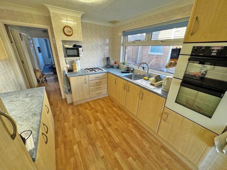 Images for Crown Road, Shoreham-by-Sea EAID:89f271acd853ec3835ef79995e2ac892 BID:2