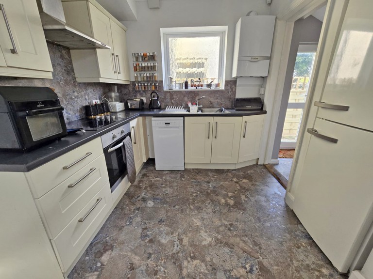 Images for Seaview Estate, Southwick EAID:89f271acd853ec3835ef79995e2ac892 BID:1