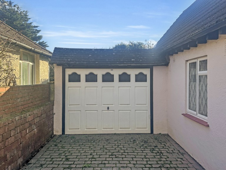 Images for Southdown Road, Southwick EAID:89f271acd853ec3835ef79995e2ac892 BID:1