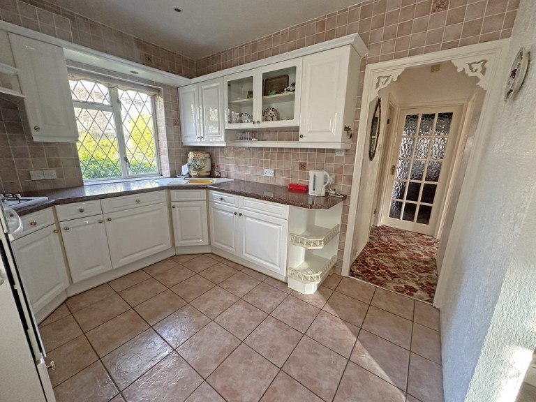 Images for Southdown Road, Southwick EAID:89f271acd853ec3835ef79995e2ac892 BID:1