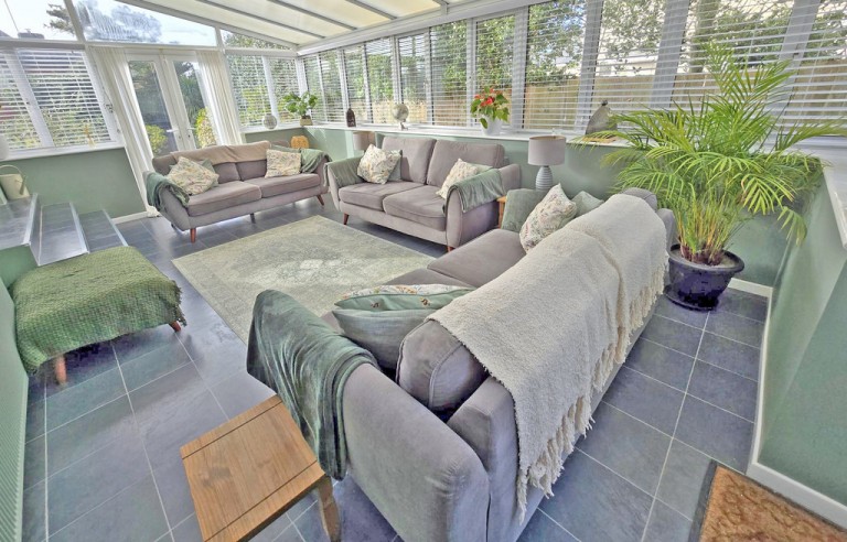 Images for Southwick Street, Southwick EAID:89f271acd853ec3835ef79995e2ac892 BID:1