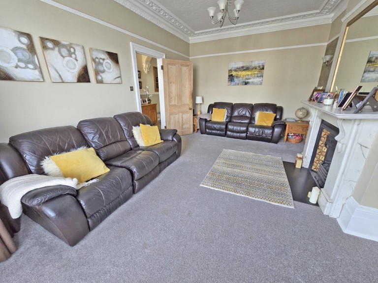 Images for Southwick Street, Southwick EAID:89f271acd853ec3835ef79995e2ac892 BID:1