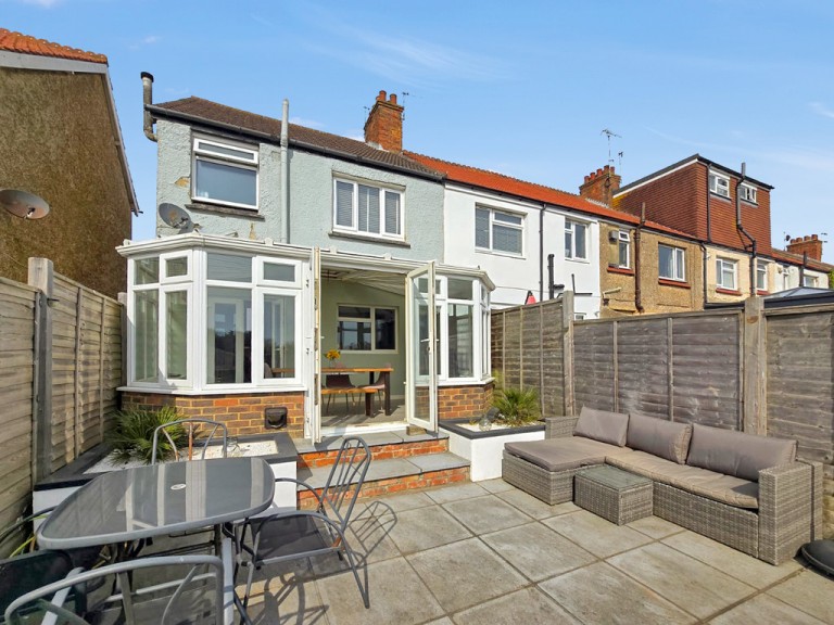 Images for Old Shoreham Road, Southwick EAID:89f271acd853ec3835ef79995e2ac892 BID:1