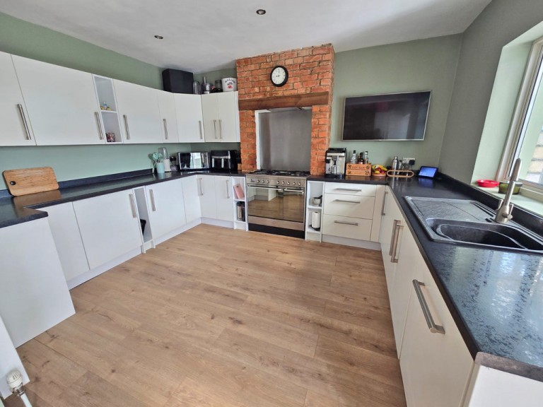 Images for Old Shoreham Road, Southwick EAID:89f271acd853ec3835ef79995e2ac892 BID:1