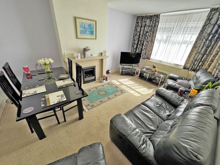 Images for Garden Close, Shoreham-by-Sea EAID:89f271acd853ec3835ef79995e2ac892 BID:2