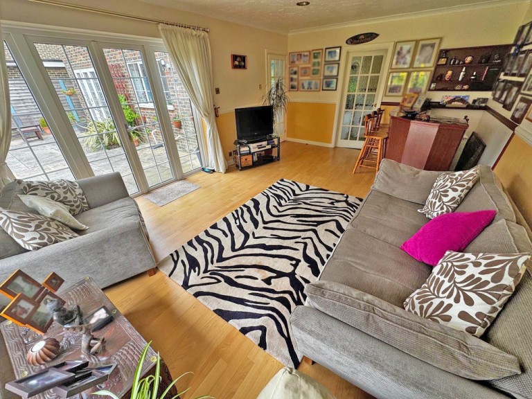 Images for The Street, Shoreham-by-Sea EAID:89f271acd853ec3835ef79995e2ac892 BID:2