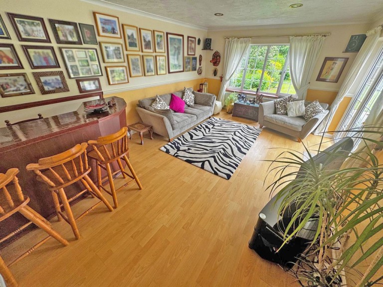Images for The Street, Shoreham-by-Sea EAID:89f271acd853ec3835ef79995e2ac892 BID:2