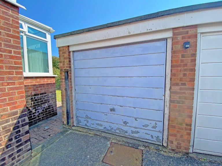 Images for Slonk Hill Road, Shoreham-by-Sea EAID:89f271acd853ec3835ef79995e2ac892 BID:2