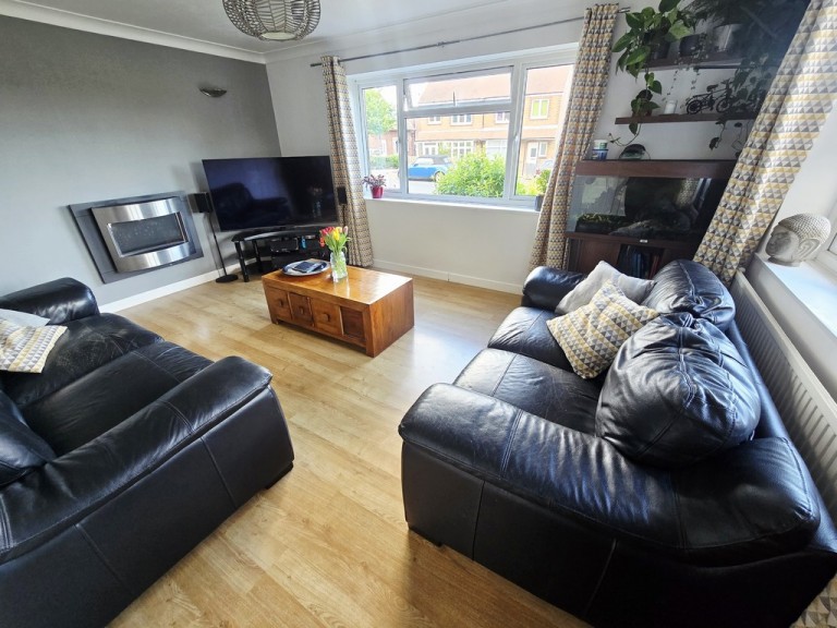 Images for Mile Oak Road, Portslade EAID:89f271acd853ec3835ef79995e2ac892 BID:1