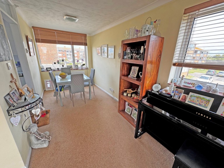 Images for Beach Green, Shoreham-by-Sea EAID:89f271acd853ec3835ef79995e2ac892 BID:2