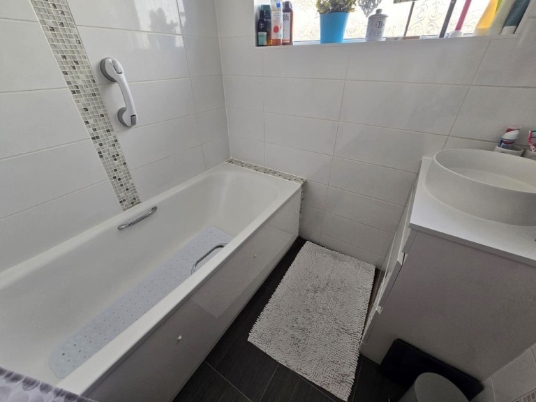 Images for Holmbush Way, Southwick EAID:89f271acd853ec3835ef79995e2ac892 BID:1